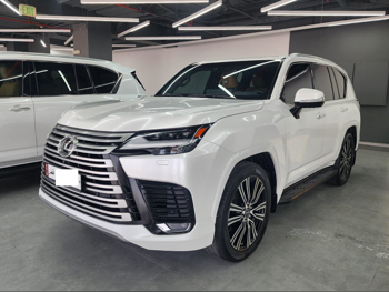 Lexus  LX  600  2022  Automatic  110,000 Km  6 Cylinder  Four Wheel Drive (4WD)  SUV  White  With Warranty
