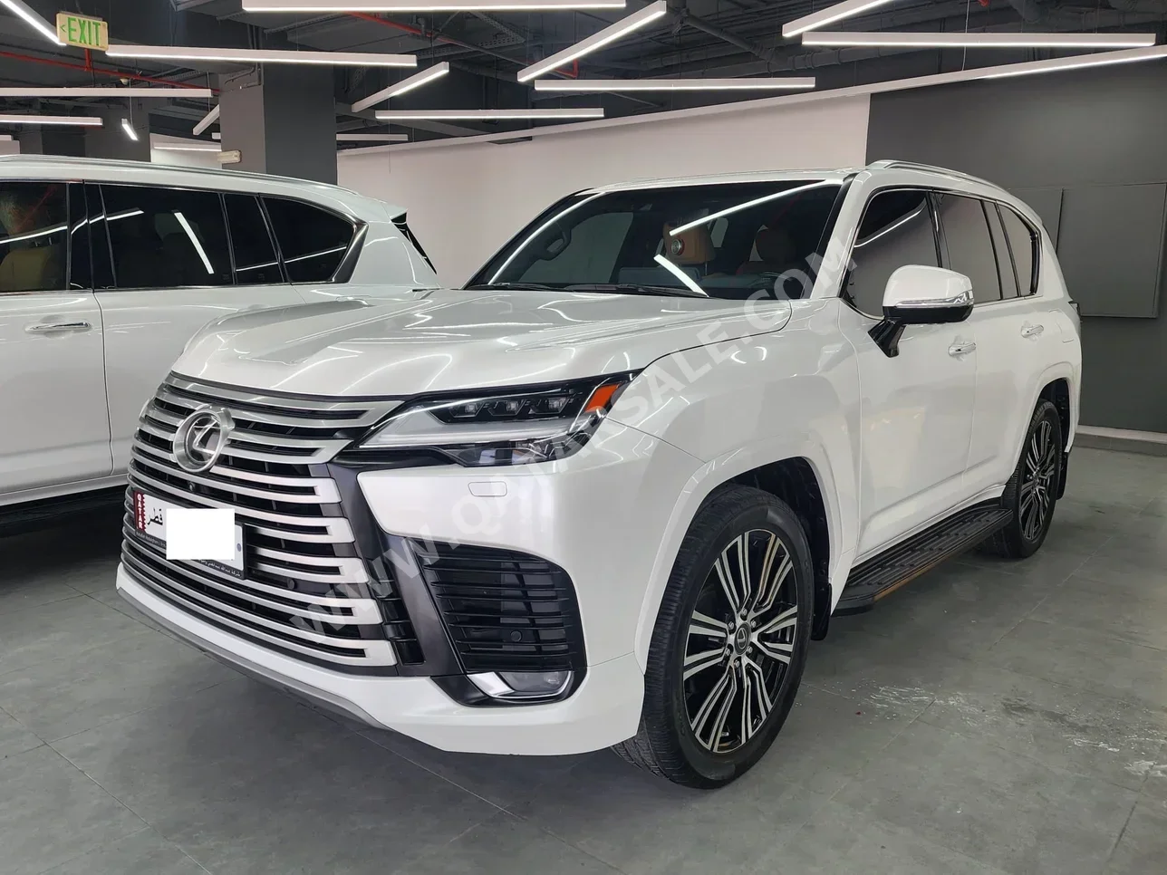 Lexus LX 600 2022 Automatic 110,000 Km 6 Cylinder Four Wheel Drive (4WD) SUV White With Warranty
