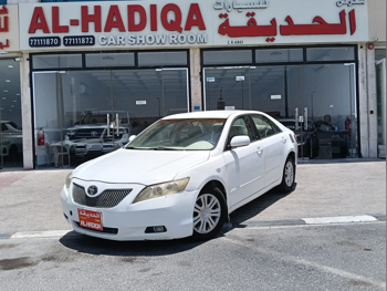 تويوتا  كامري  جي ال  2007  اوتوماتيك  343,000 كم  4 سلندر  سحب امامي  سيدان  أبيض