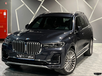 BMW  X-Series  X7 40i  2022  Automatic  138,000 Km  6 Cylinder  Four Wheel Drive (4WD)  SUV  Gray  With Warranty