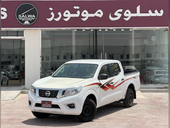 نيسان نافارا 2017 عادي 195,000 كم 4 سلندر دفع خلفي بيكب أبيض