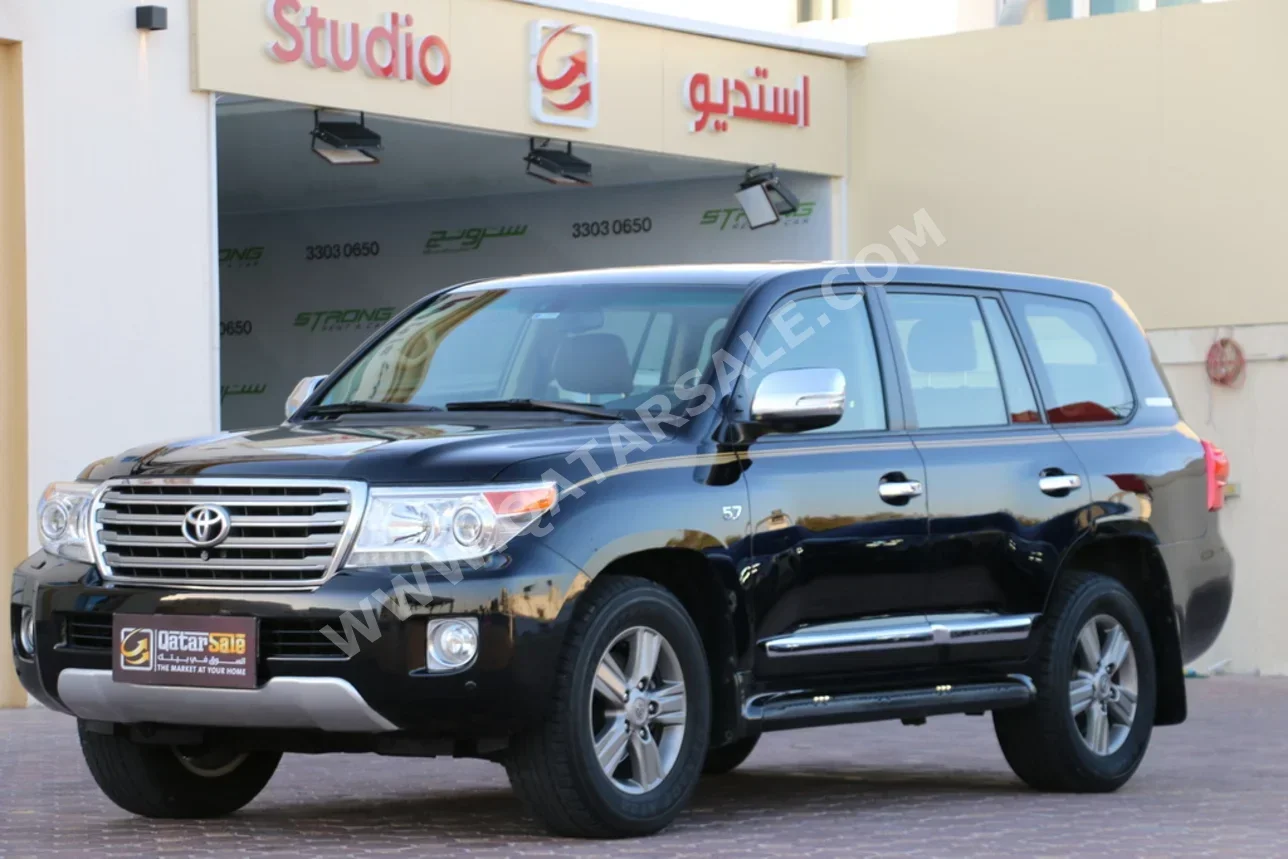 Toyota Land Cruiser VXR 2015 Automatic 244,000 Km 8 Cylinder Four Wheel Drive (4WD) SUV Black