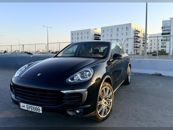 Porsche  Cayenne  S  2015  Automatic  83,000 Km  6 Cylinder  Four Wheel Drive (4WD)  SUV  Black