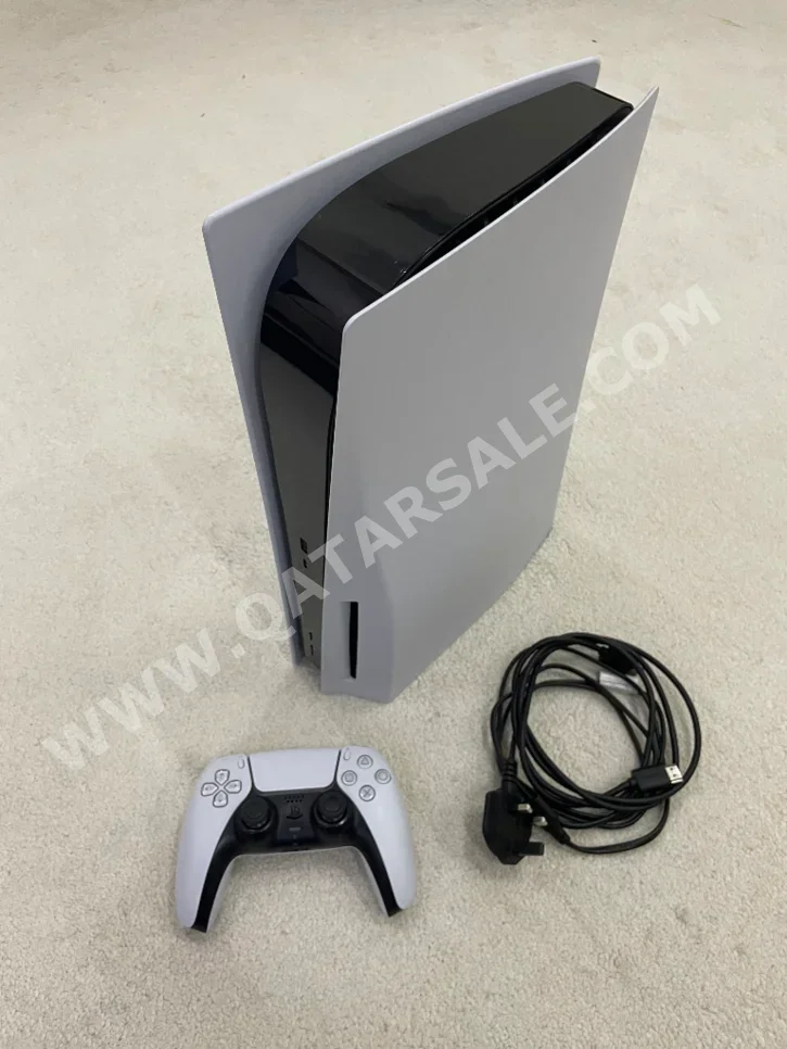 Sony PlayStation 5 Disk Edition - 825 GB -Included Controllers: 1