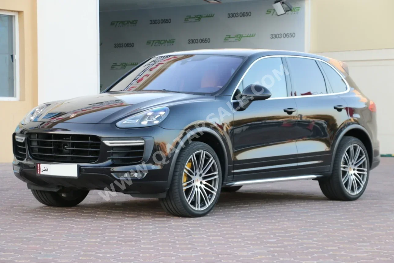 Porsche Cayenne Turbo 2015 Automatic 77,000 Km 8 Cylinder Four Wheel Drive (4WD) SUV Black