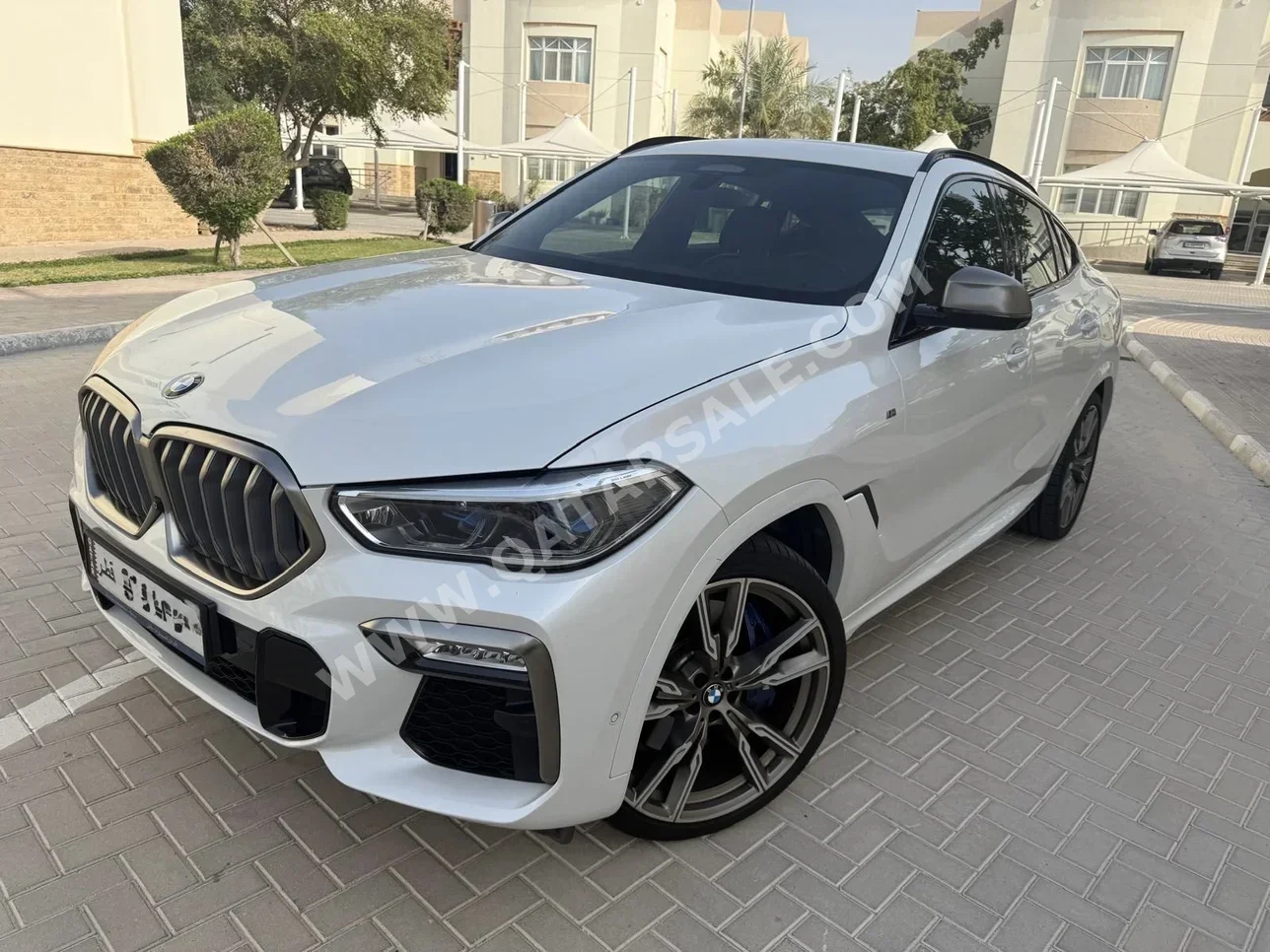 بي ام دبليو الفئة - اكس اكس6 ام 60 اي 2020 اوتوماتيك 143,000 كم 8 سلندر دفع رباعي اس يو في أبيض
