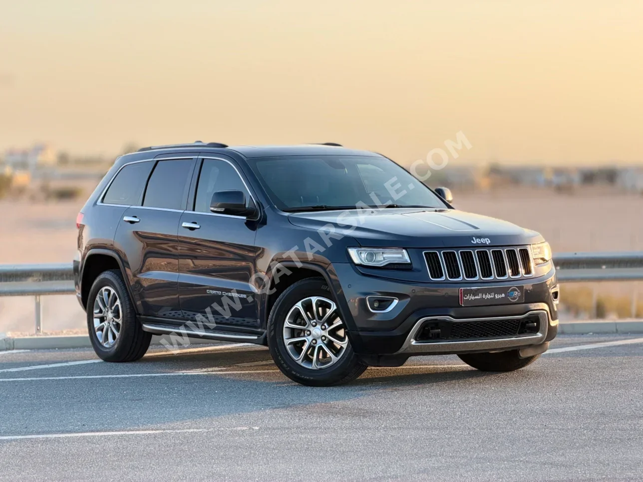 Jeep Grand Cherokee Limited 2014 Automatic 189,000 Km 8 Cylinder Four Wheel Drive (4WD) SUV Gray