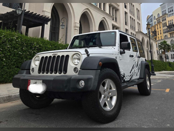 Jeep Wrangler Unlimited 2016 Automatic 113,000 Km 6 Cylinder Four Wheel Drive (4WD) SUV White and Black