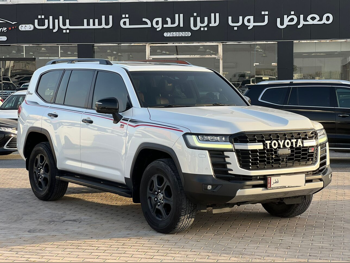 Toyota  Land Cruiser  GR Sport Twin Turbo  2022  Automatic  97,000 Km  6 Cylinder  Four Wheel Drive (4WD)  SUV  White  With Warranty