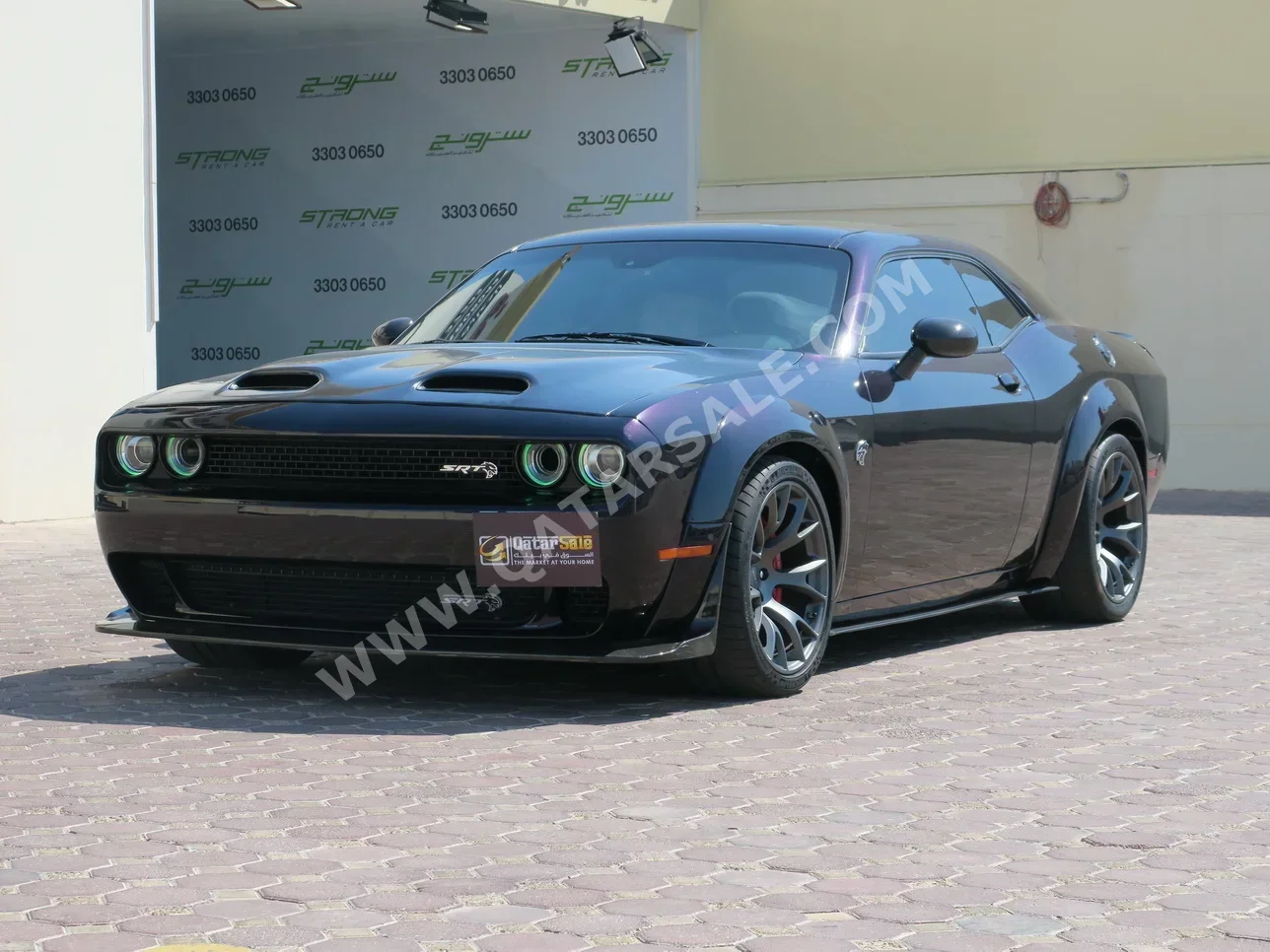Dodge  Challenger  Hellcat  2016  Automatic  80,000 Km  8 Cylinder  Rear Wheel Drive (RWD)  Coupe / Sport  Purple