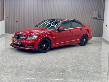 Mercedes-Benz  250 S  2012  Automatic  115,000 Km  4 Cylinder  All Wheel Drive (AWD)  Sedan  Red