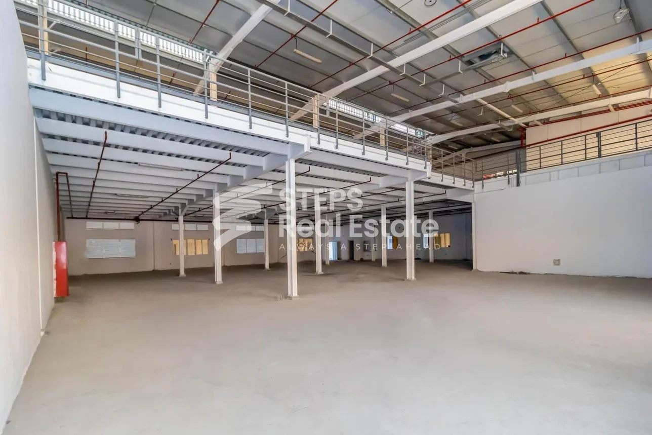 Warehouses & Stores - Al Rayyan - Industrial Area -Area Size: 4000 Square Meter