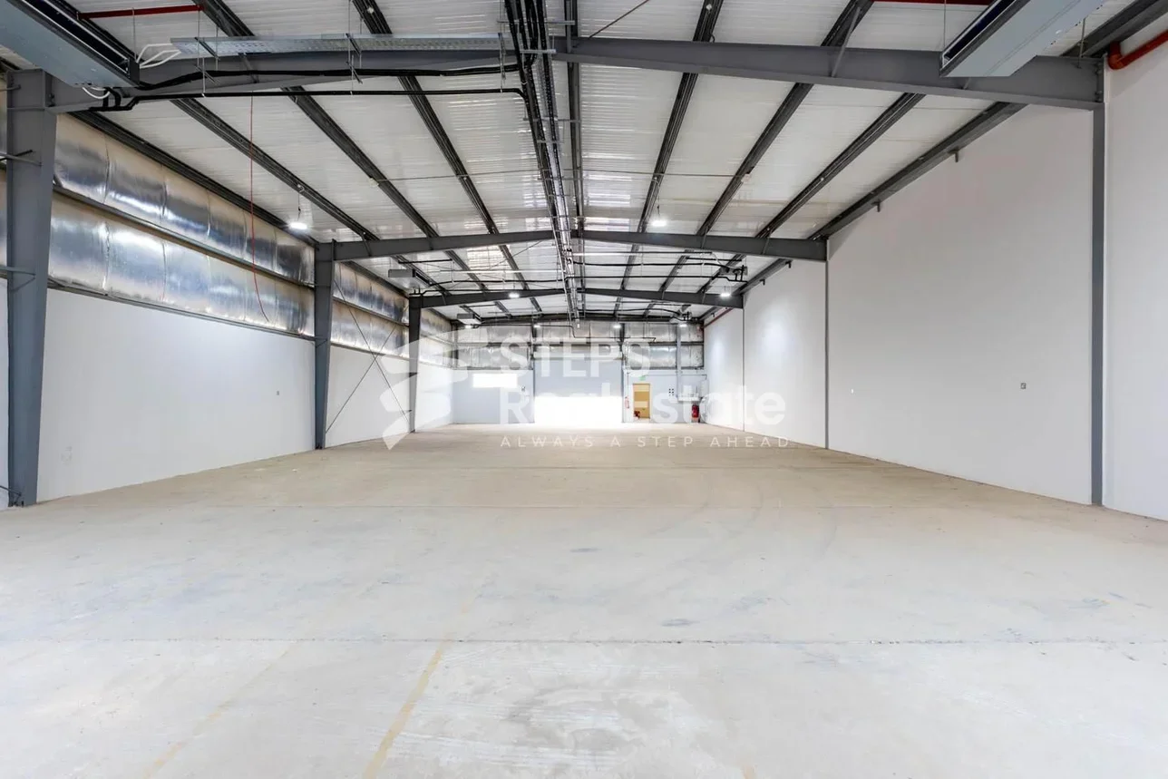 Warehouses & Stores - Al Rayyan - Industrial Area -Area Size: 450 Square Meter