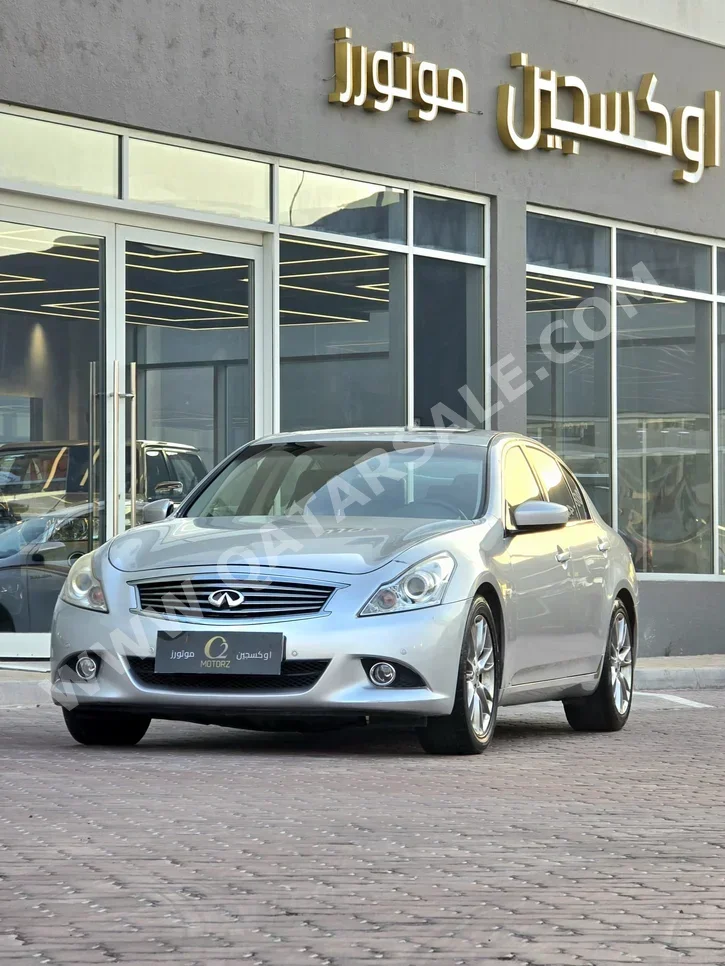 Infiniti G 37 2012 Automatic 95,000 Km 4 Cylinder Front Wheel Drive (FWD) Sedan Silver