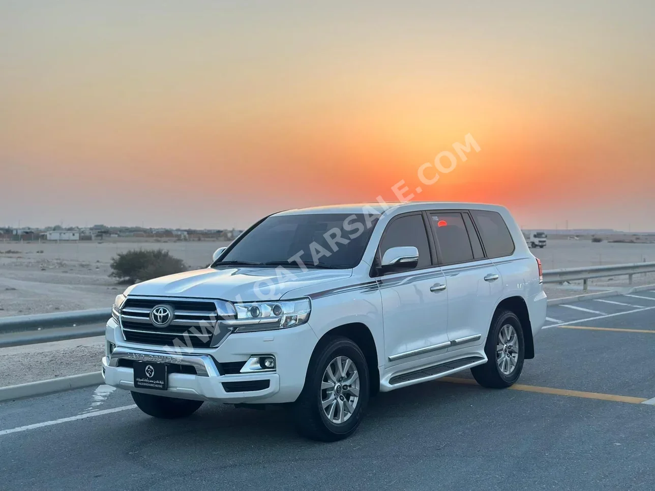 Toyota Land Cruiser GXR 2020 Automatic 92,000 Km 8 Cylinder Four Wheel Drive (4WD) SUV White