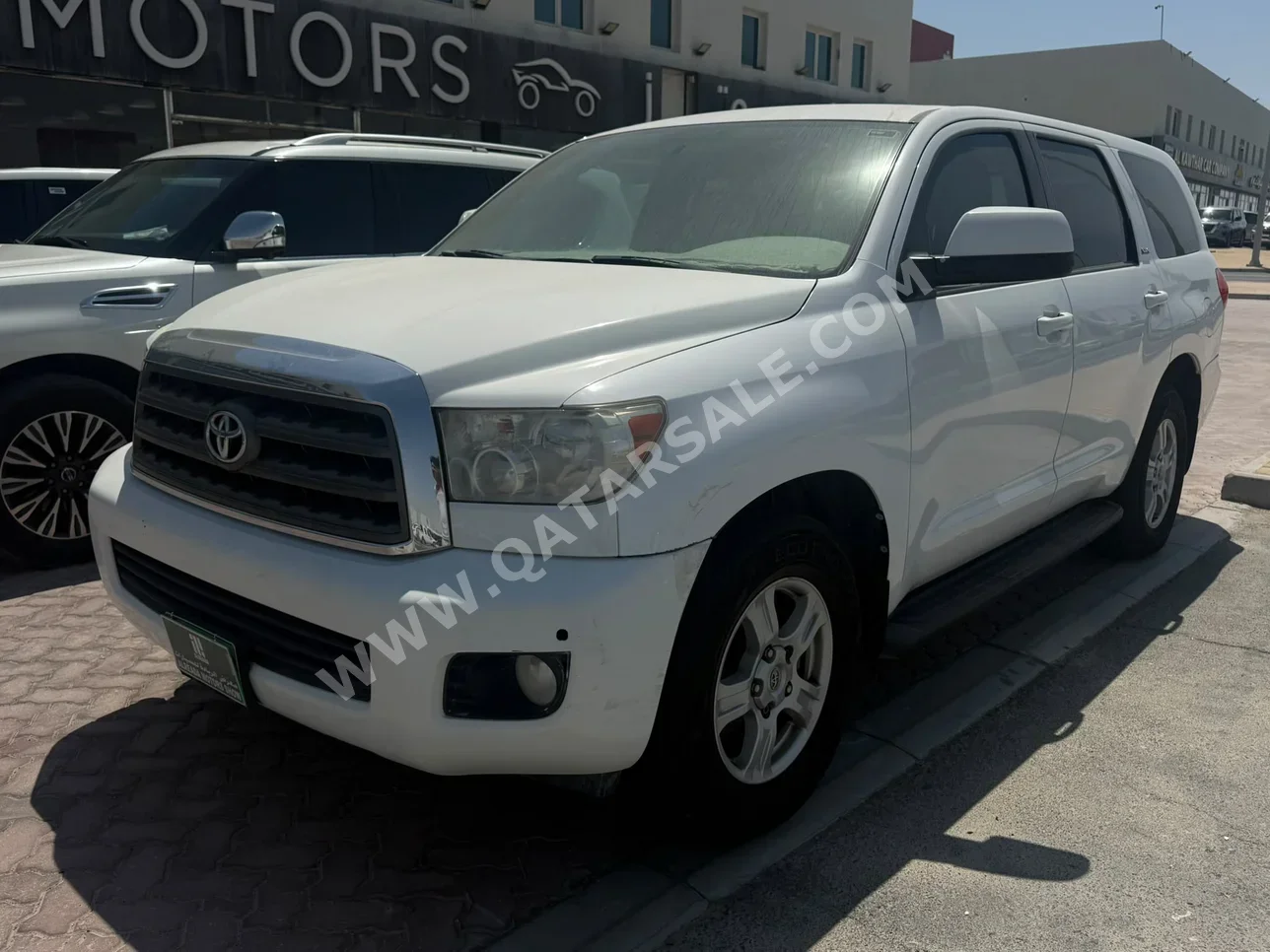 تويوتا سكويا اس ار 5 2013 اوتوماتيك 267,000 كم 8 سلندر دفع رباعي اس يو في أبيض