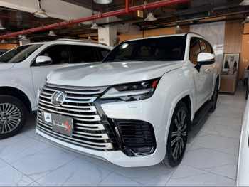 Lexus  LX  600  2023  Automatic  81,000 Km  6 Cylinder  Four Wheel Drive (4WD)  SUV  White  With Warranty