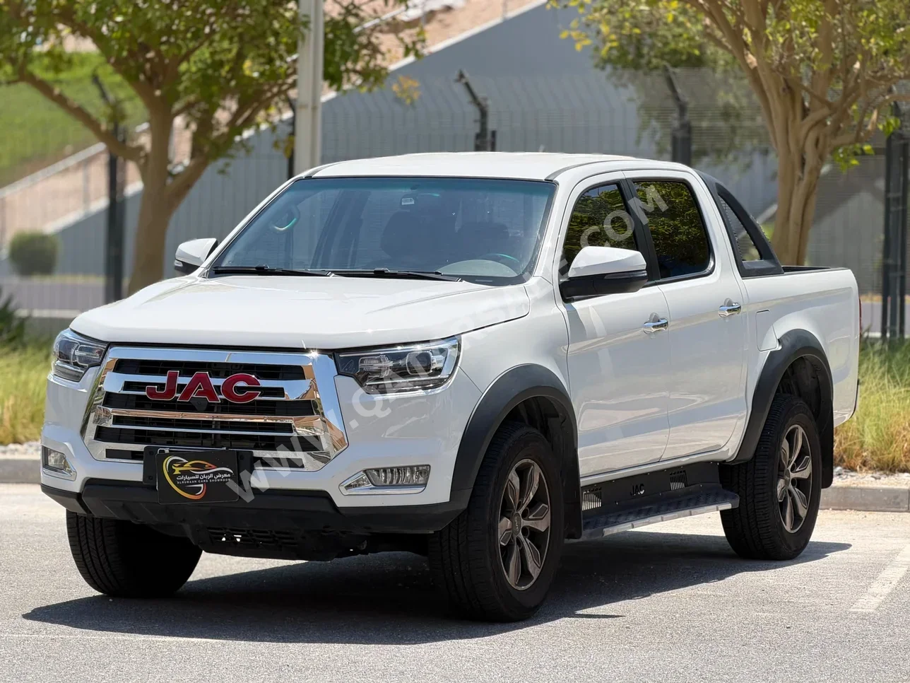 JAC Motors T8 2025 Manual 35,000 Km 4 Cylinder Four Wheel Drive (4WD) Pick Up White With Warranty