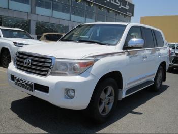 Toyota  Land Cruiser  GXR  2015  Automatic  491,000 Km  8 Cylinder  Four Wheel Drive (4WD)  SUV  White