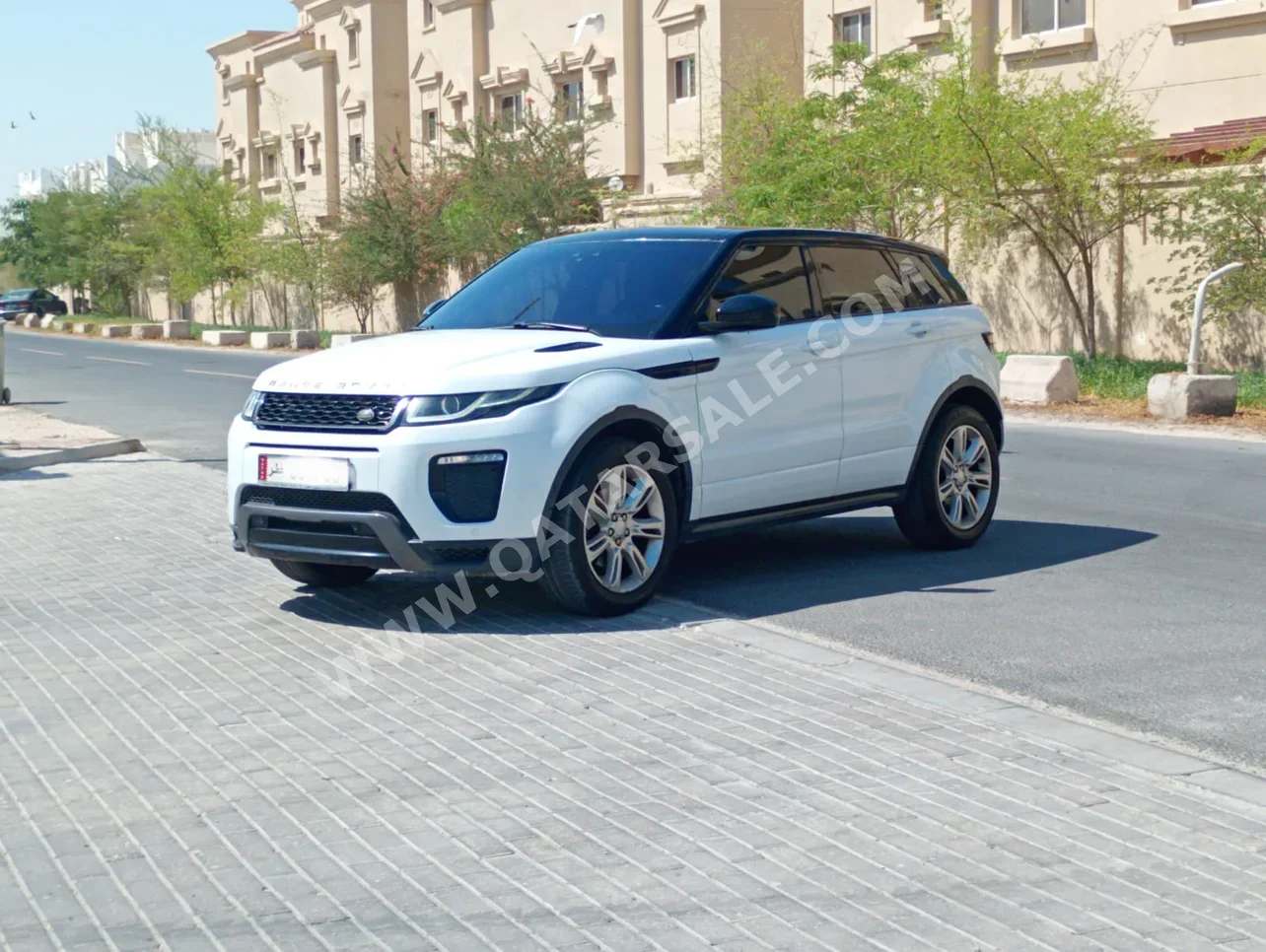 Land Rover Evoque 2016 Automatic 157,000 Km 4 Cylinder Four Wheel Drive (4WD) SUV White
