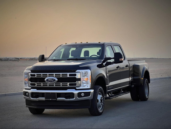 Ford  F  350 Super duty  2024  Automatic  0 Km  8 Cylinder  Four Wheel Drive (4WD)  Pick Up  Black  With Warranty