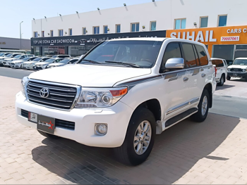 Toyota  Land Cruiser  GXR  2012  Automatic  344,000 Km  8 Cylinder  Four Wheel Drive (4WD)  SUV  White