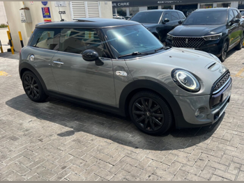 Mini Cooper S 2019 Automatic 83,000 Km 4 Cylinder Front Wheel Drive (FWD) Hatchback Silver