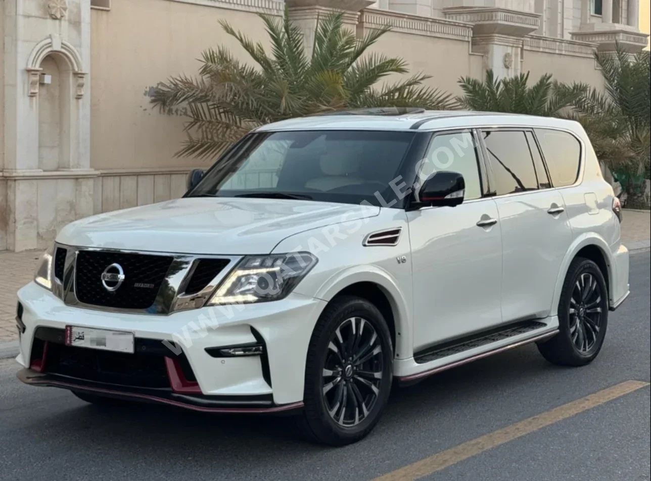 Nissan  Patrol  Nismo  2017  Automatic  200,000 Km  8 Cylinder  Four Wheel Drive (4WD)  SUV  White