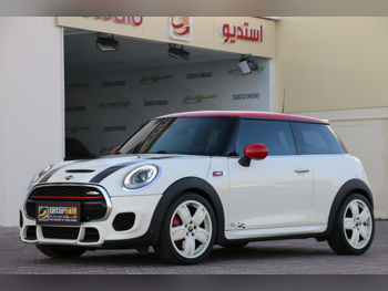 Mini  Cooper  JCW  2016  Automatic  112,000 Km  4 Cylinder  Front Wheel Drive (FWD)  Hatchback  White