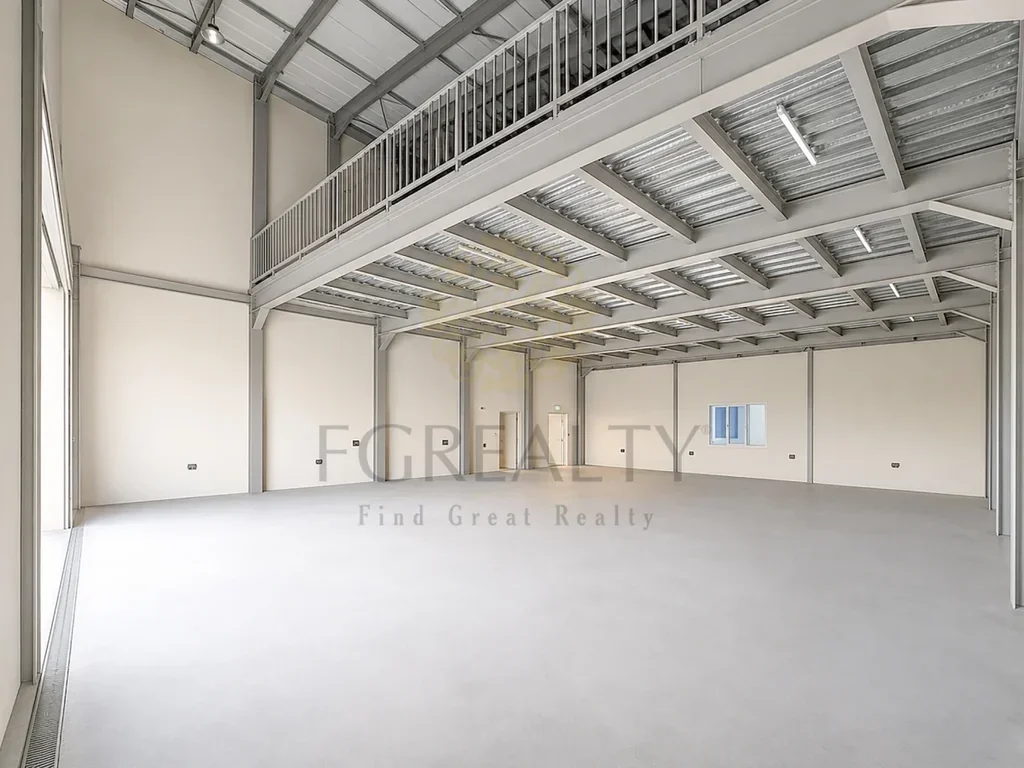 Warehouses & Stores - Al Khor - Al Khor -Area Size: 642 Square Meter