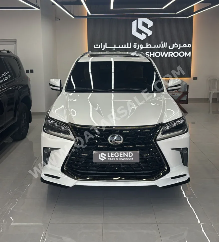 Lexus  LX  570 S Black Edition  2019  Automatic  239,000 Km  8 Cylinder  Four Wheel Drive (4WD)  SUV  White