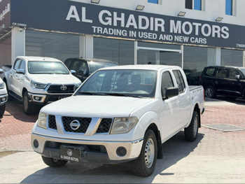 نيسان  نافارا  أس اي  2012  عادي  406,000 كم  4 سلندر  دفع خلفي  بيكب  أبيض