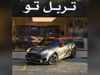 Mini  Cooper  JCW  2017  Automatic  122,990 Km  4 Cylinder  Front Wheel Drive (FWD)  Hatchback  Gray