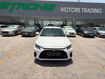 Toyota Yaris 2023 Automatic 48,000 Km 4 Cylinder Front Wheel Drive (FWD) Sedan White