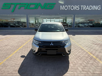Mitsubishi  Outlander  2022  Automatic  57,000 Km  4 Cylinder  Four Wheel Drive (4WD)  SUV  Silver