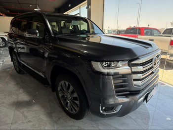 Toyota  Land Cruiser  VX Twin Turbo  2024  Automatic  30,000 Km  6 Cylinder  Four Wheel Drive (4WD)  SUV  Gray  With Warranty