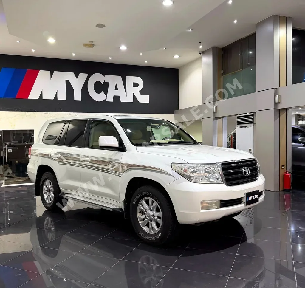 Toyota Land Cruiser GX 2009 Automatic 222,000 Km 6 Cylinder Four Wheel Drive (4WD) SUV White