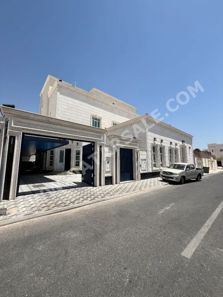 سكن عائلي - غير مفروشة - الدوحة - نعيجة - 7 غرف نوم
