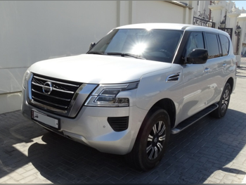 Nissan  Patrol  XE  2020  Automatic  78,000 Km  6 Cylinder  Four Wheel Drive (4WD)  SUV  Silver