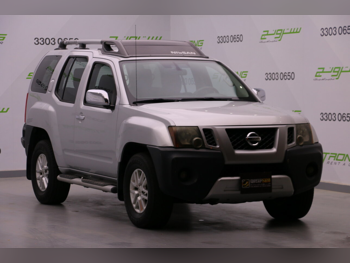 Nissan Xterra S 2013 Automatic 205,000 Km 6 Cylinder Rear Wheel Drive (RWD) SUV Silver