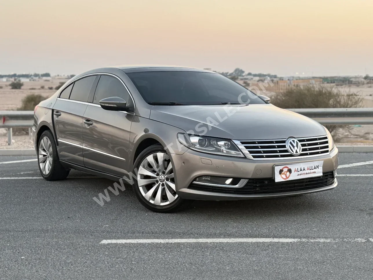Volkswagen  Passat  CC  2015  Automatic  87,000 Km  4 Cylinder  Front Wheel Drive (FWD)  Sedan  Gray