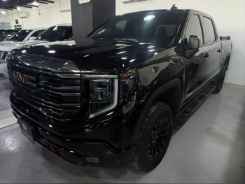 GMC Sierra AT4 2022 Automatic 48,000 Km 8 Cylinder Four Wheel Drive (4WD) Pick Up Black