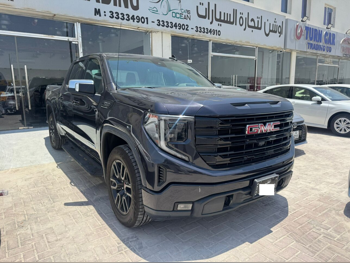 GMC Sierra Elevation 2022 Automatic 100,000 Km 8 Cylinder Four Wheel Drive (4WD) Pick Up Black
