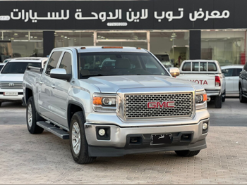 GMC Sierra SLE 2015 Automatic 287,000 Km 8 Cylinder Four Wheel Drive (4WD) Pick Up Silver