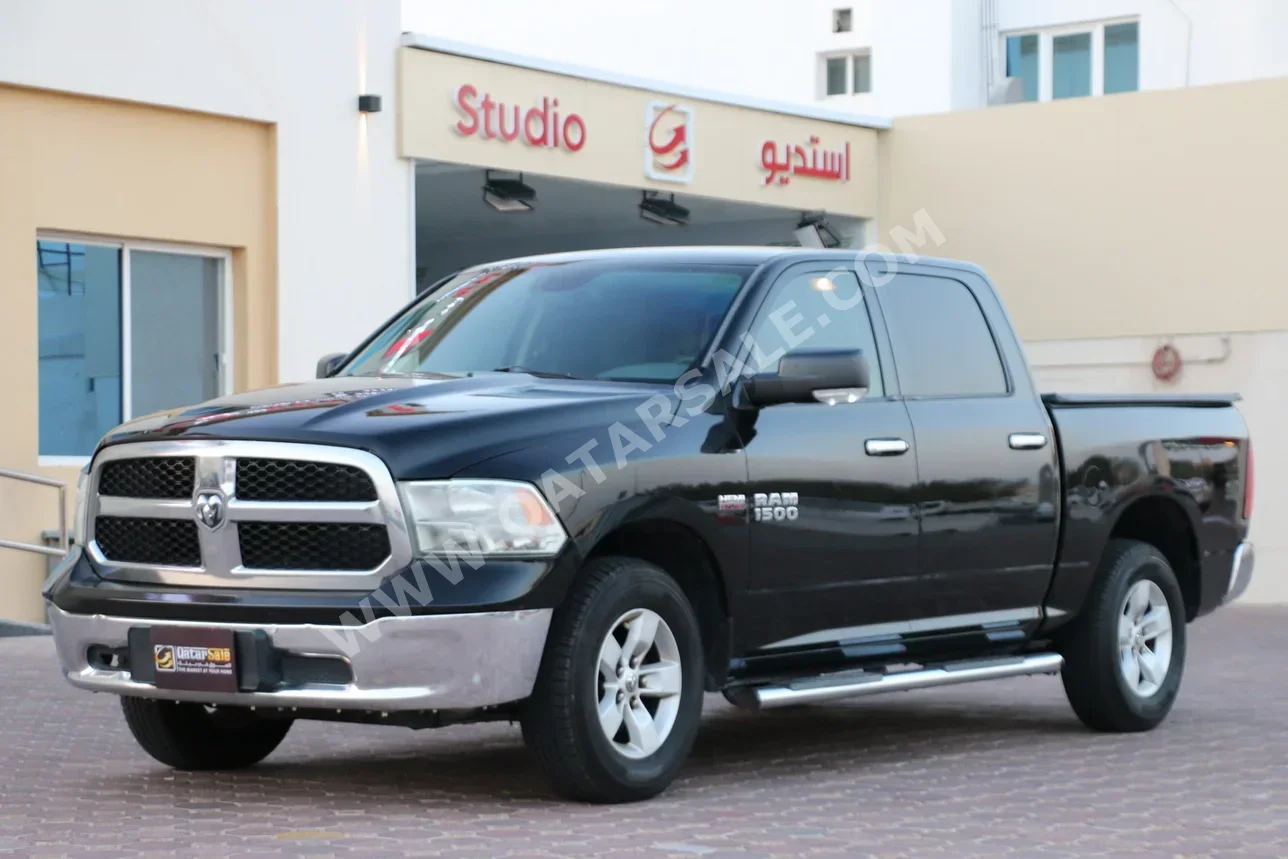 Dodge Ram SLT 2013 Automatic 270,000 Km 8 Cylinder Four Wheel Drive (4WD) Pick Up Black