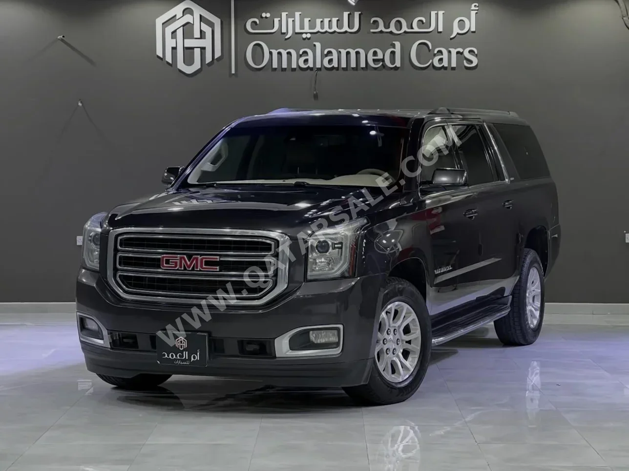 GMC  Yukon  XL  2015  Automatic  156,000 Km  8 Cylinder  Four Wheel Drive (4WD)  SUV  Gray