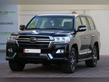 Toyota  Land Cruiser  VXR- Grand Touring S  2020  Automatic  230,000 Km  8 Cylinder  Four Wheel Drive (4WD)  SUV  Black