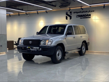 Toyota  Land Cruiser  G  2004  Manual  155,000 Km  6 Cylinder  Four Wheel Drive (4WD)  SUV  Silver