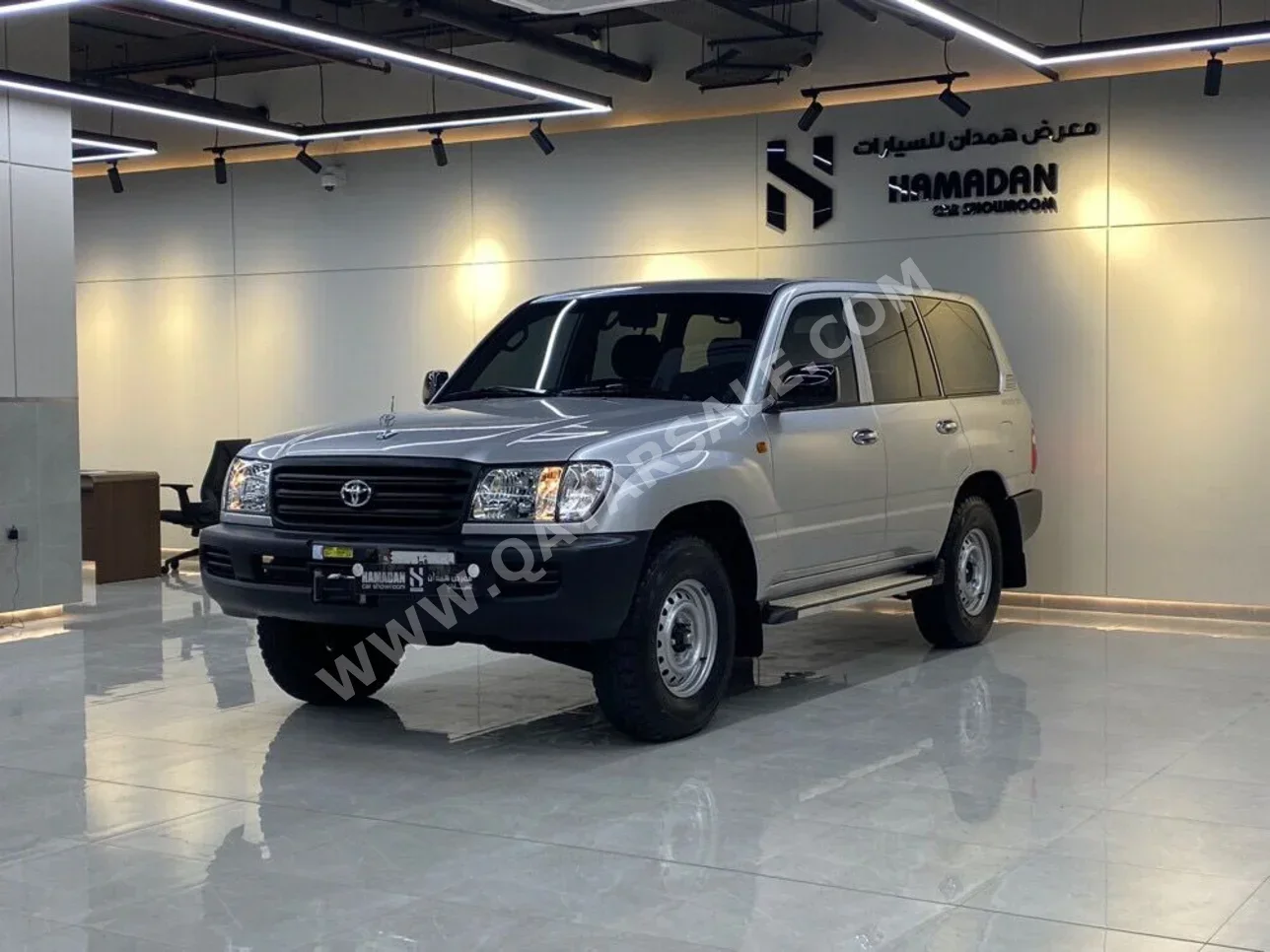 تويوتا  لاند كروزر  جي  2004  عادي  155,000 كم  6 سلندر  دفع رباعي  اس يو في  فضي