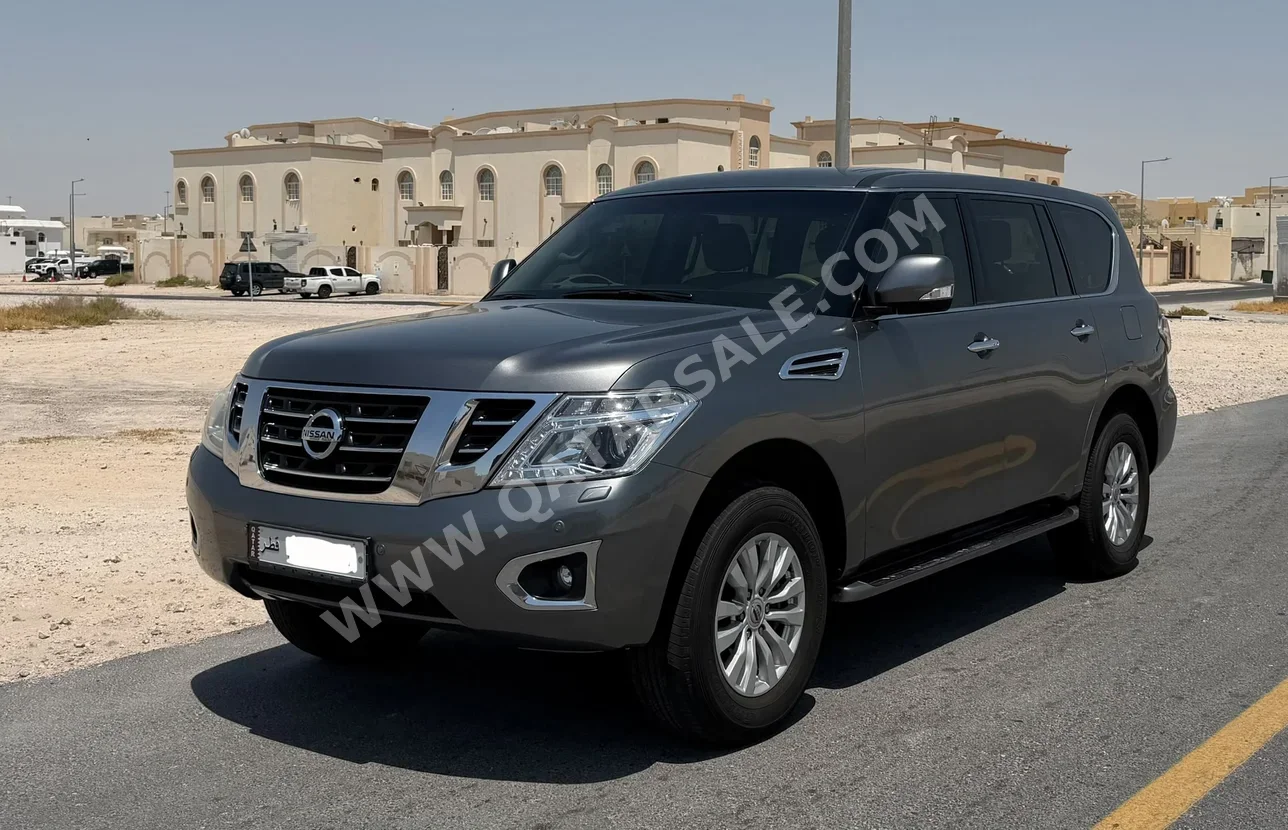 نيسان باترول اس اي 2017 اوتوماتيك 230,000 كم 6 سلندر دفع رباعي اس يو في رمادي